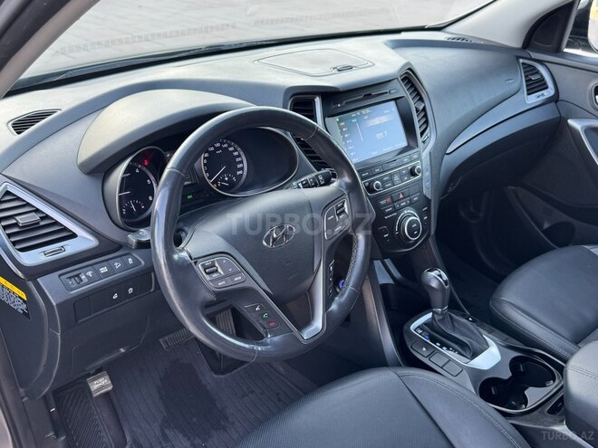 Hyundai Santa Fe-14