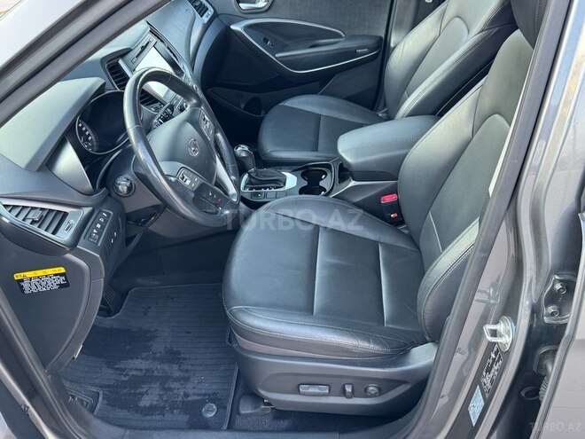 Hyundai Santa Fe-13