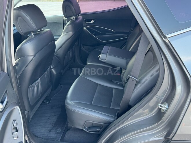 Hyundai Santa Fe-18