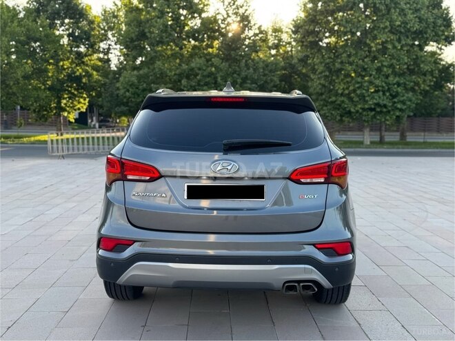 Hyundai Santa Fe-10