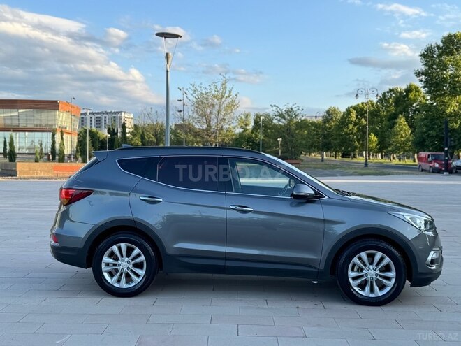 Hyundai Santa Fe-12