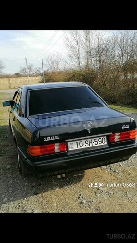 Mercedes 190 1991, 300,000 km - 2.3 л - Qəbələ