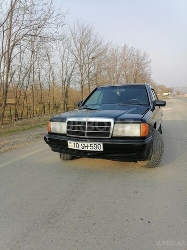Mercedes 190 1991, 300,000 km - 2.3 л - Qəbələ