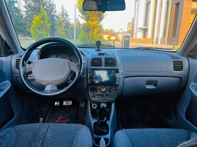 Hyundai Accent 2001, 239,039 km - 1.6 л - Şirvan