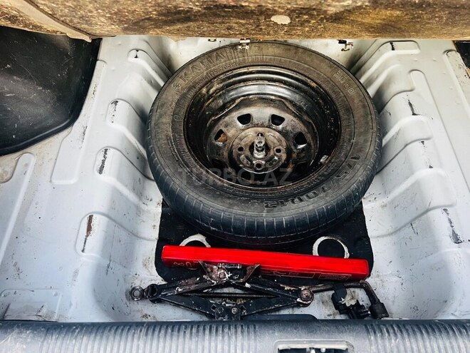 Hyundai Accent 2001, 239,039 km - 1.6 л - Şirvan