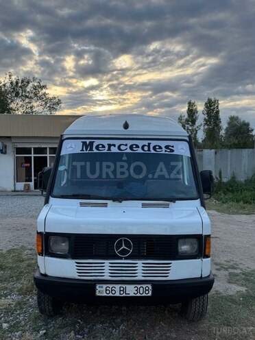 Mercedes 208 D 1994, 200,000 km - 2.3 л - Bakı