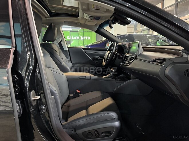 Lexus ES 300h-10
