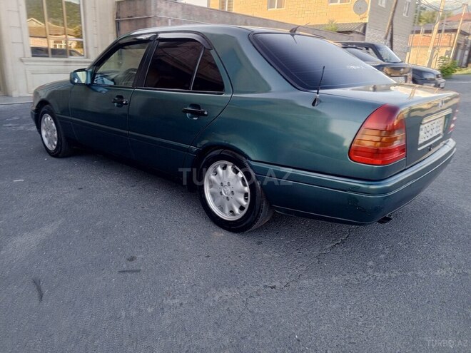 Mercedes C 180-4