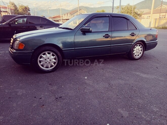 Mercedes C 180 1994, 299,164 km - 1.8 l - Zaqatala