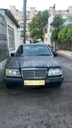 Mercedes E 320 1993, 520,000 km - 3.2 л - Bakı