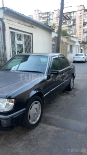 Mercedes E 320 1993, 520,000 km - 3.2 л - Bakı