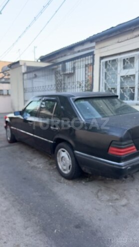Mercedes E 320 1993, 520,000 km - 3.2 л - Bakı