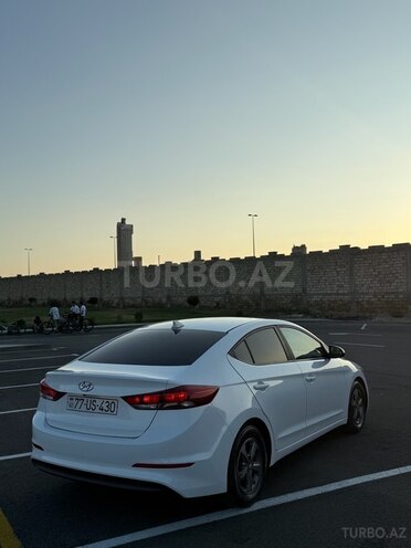 Hyundai Elantra 2017, 225,308 km - 1.4 л - Bakı