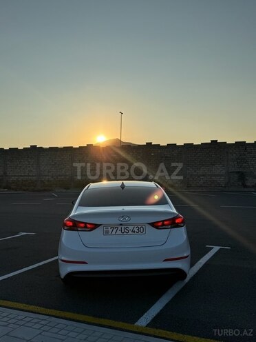 Hyundai Elantra 2017, 225,308 km - 1.4 л - Bakı