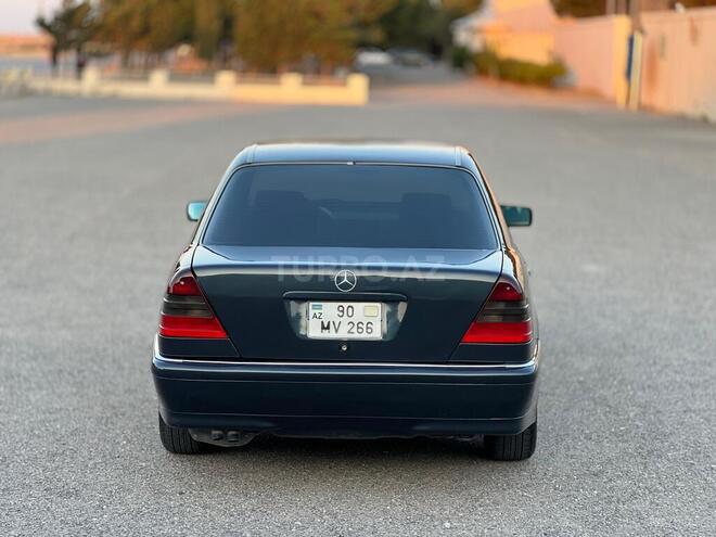Mercedes C 240 1998, 324,000 km - 2.4 l - Sumqayıt