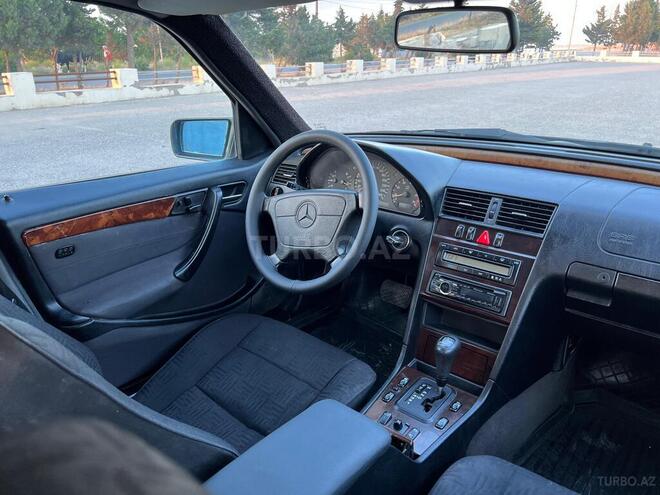 Mercedes C 240 1998, 324,000 km - 2.4 l - Sumqayıt