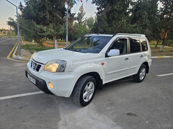 Nissan X-Trail 2003, 315,000 km - 2.5 l - Saatlı