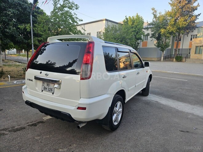 Nissan X-Trail 2003, 315,000 km - 2.5 l - Saatlı