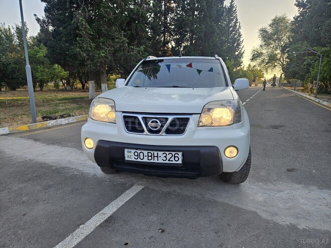 Nissan X-Trail 2003, 315,000 km - 2.5 l - Saatlı