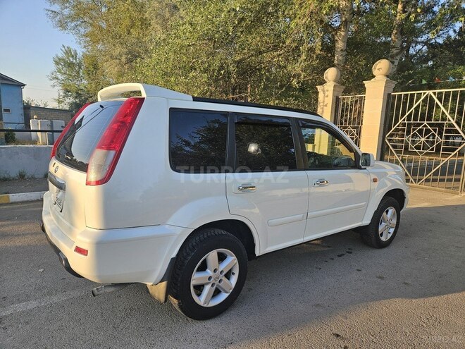 Nissan X-Trail 2003, 315,000 km - 2.5 l - Saatlı