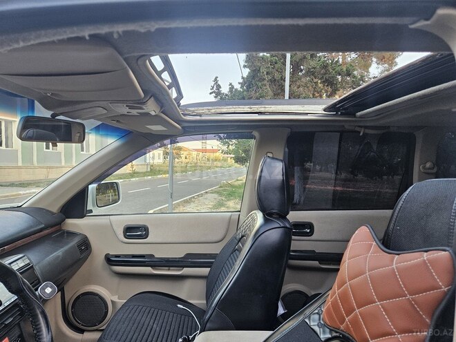 Nissan X-Trail 2003, 315,000 km - 2.5 l - Saatlı