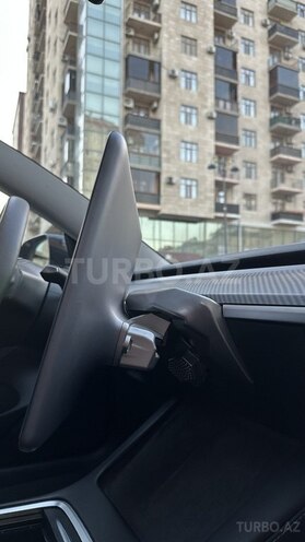 Tesla Model 3-12
