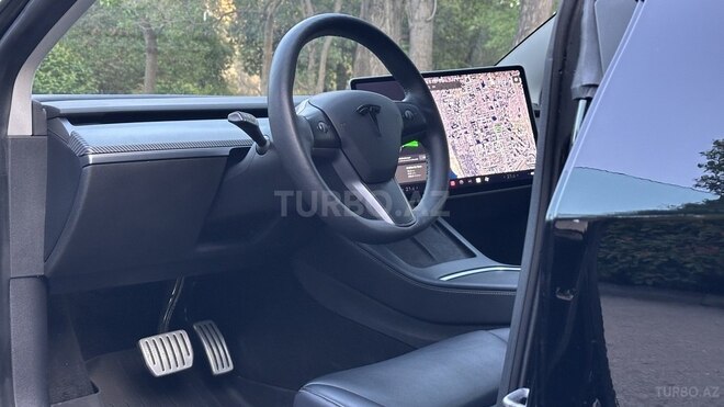 Tesla Model 3-14
