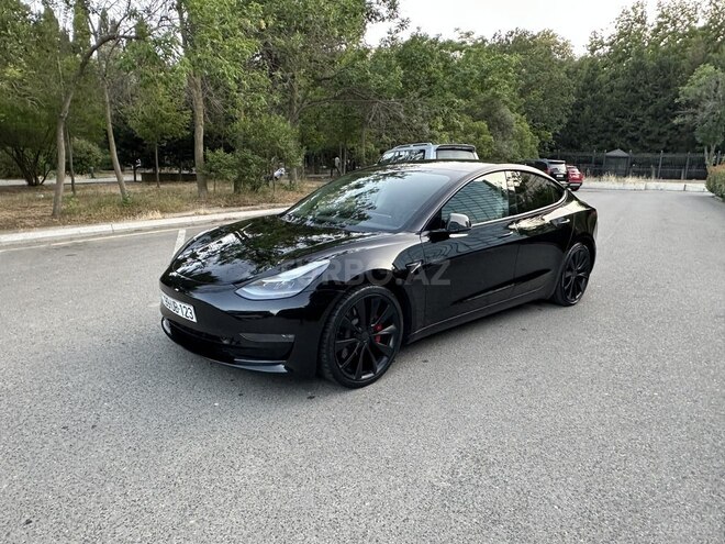 Tesla Model 3-17