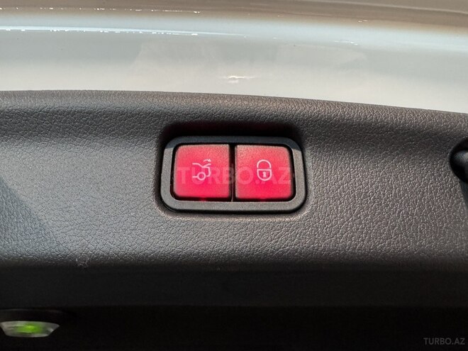 Mercedes C 300 4MATIC-16
