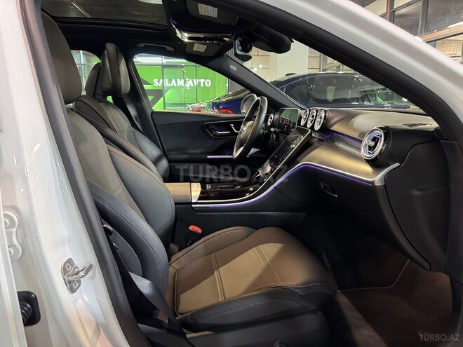 Mercedes C 300 4MATIC-10