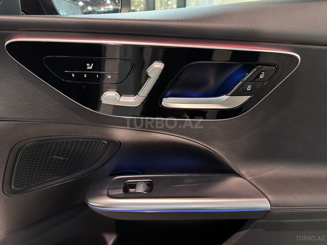 Mercedes C 300 4MATIC-14