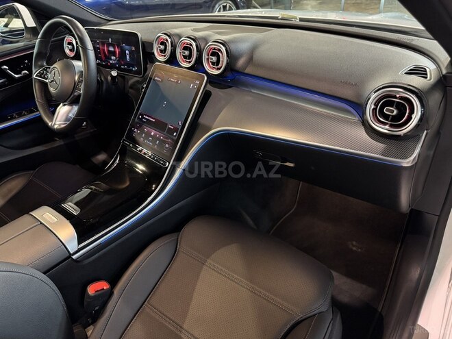 Mercedes C 300 4MATIC-11