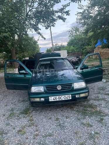 Volkswagen Vento 1995, 400,000 km - 1.8 l - Tərtər