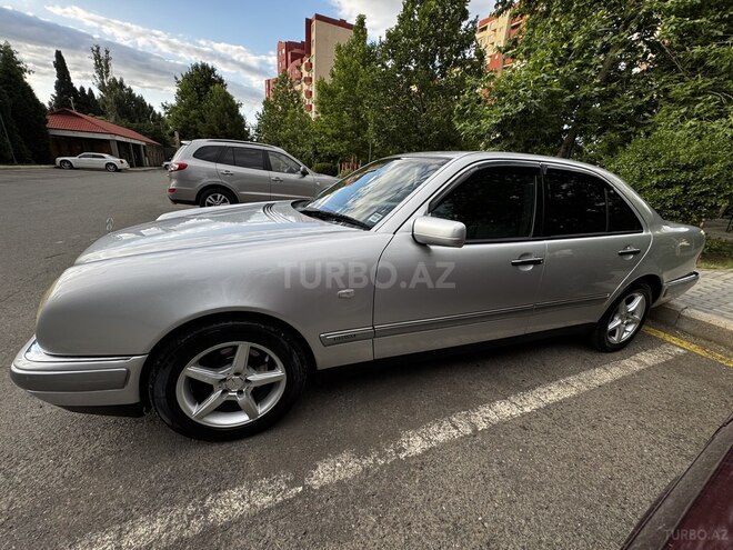 Mercedes E 200 1997, 438,000 km - 2.0 l - Gəncə
