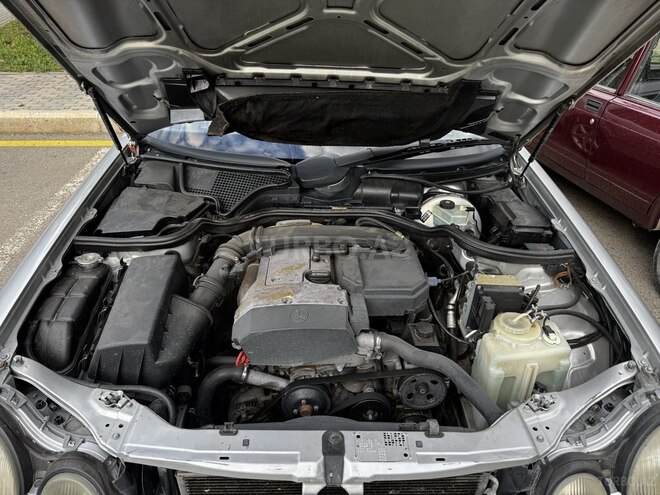 Mercedes E 200 1997, 438,000 km - 2.0 l - Gəncə