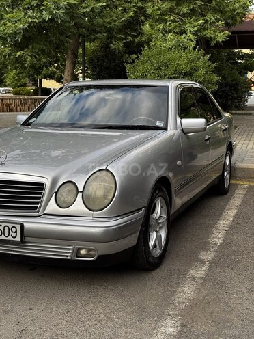 Mercedes E 200 1997, 438,000 km - 2.0 l - Gəncə
