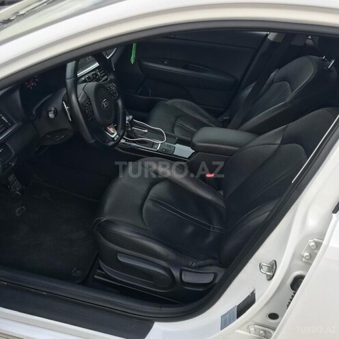 Kia K5-10
