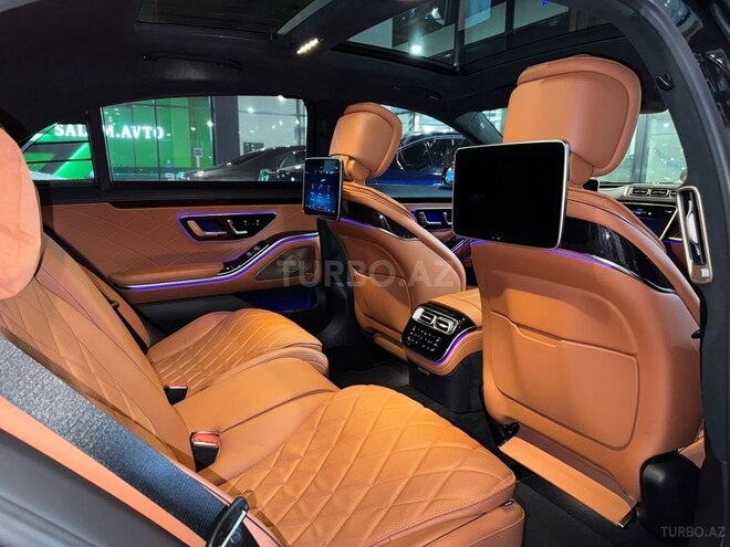 Mercedes S 500 4MATIC-13