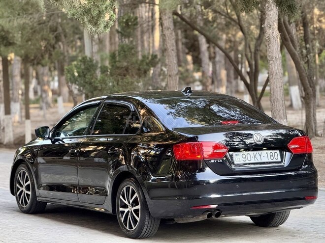 Volkswagen Jetta-10
