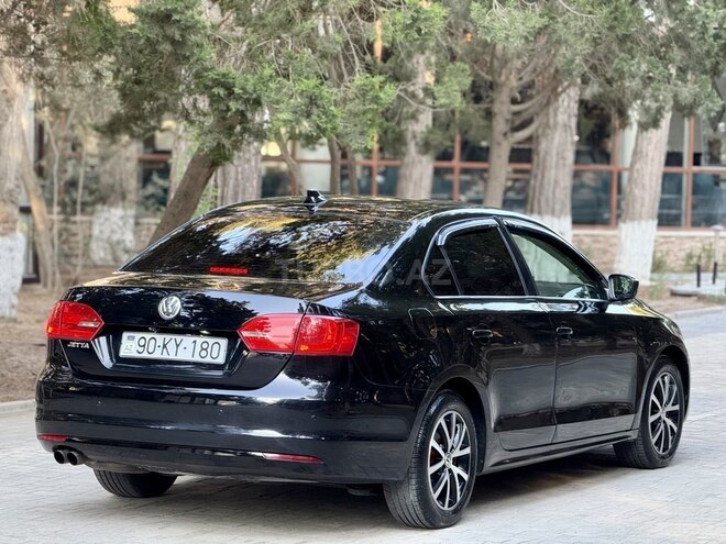 Volkswagen Jetta-9