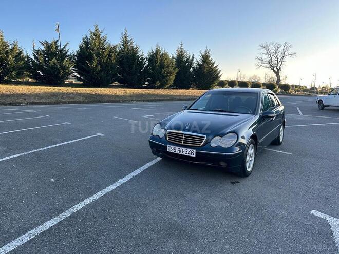 Mercedes C 240 2001, 330,000 km - 2.6 l - Qəbələ