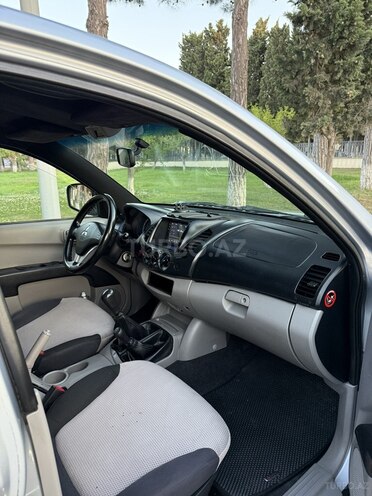 Mitsubishi L200 2008, 227,300 km - 2.5 l - Bakı