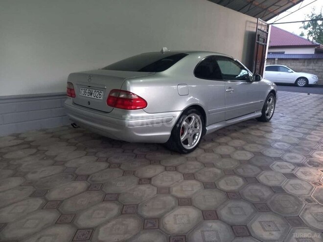 Mercedes CLK 200 2001, 260,000 km - 2.0 l - Qəbələ