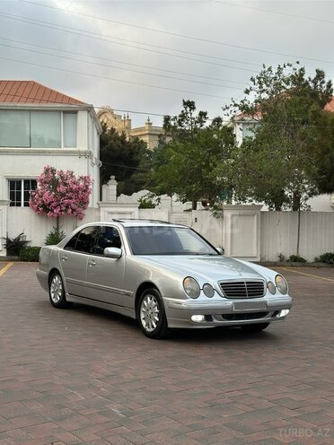 Mercedes E 220 d 2001, 350,000 km - 2.2 л - Bakı