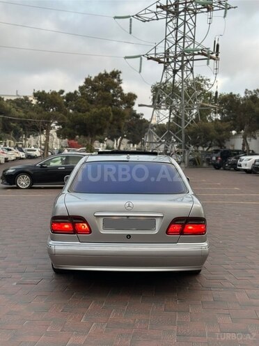 Mercedes E 220 d 2001, 350,000 km - 2.2 л - Bakı