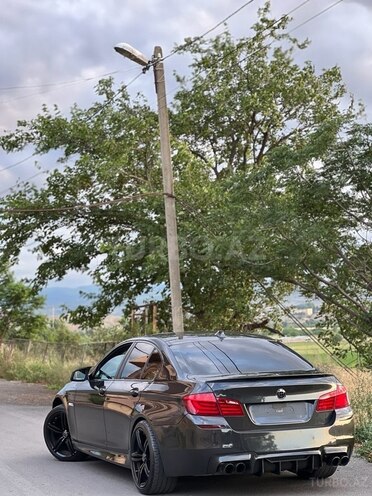 BMW 528 2013, 300,000 km - 2.0 l - Gəncə