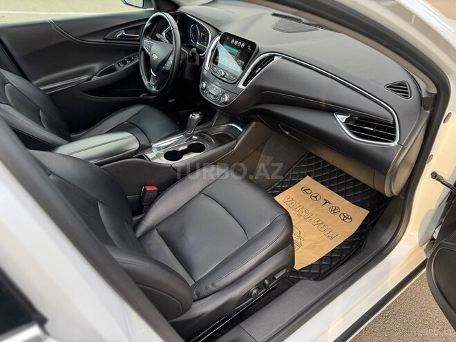 Chevrolet Malibu-13