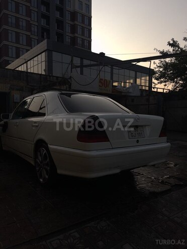 Mercedes C 240 1999, 230,000 km - 2.4 л - Bakı