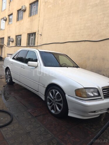 Mercedes C 240 1999, 230,000 km - 2.4 л - Bakı