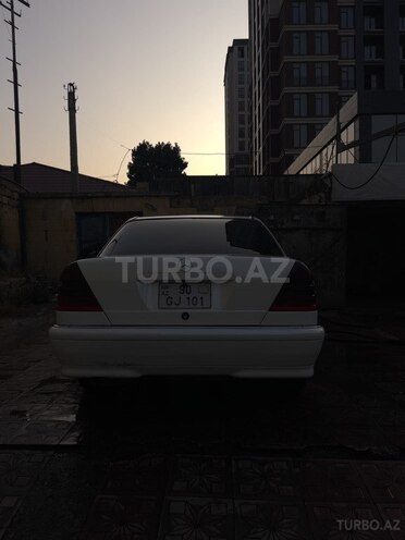 Mercedes C 240 1999, 230,000 km - 2.4 л - Bakı